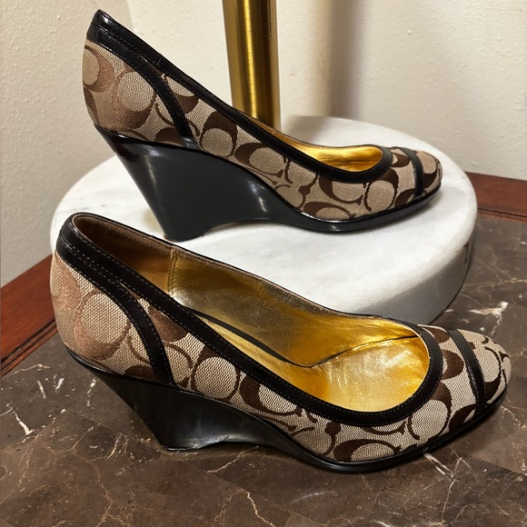 Coach Brown and Black Classic Heels - Picture 3 of 5